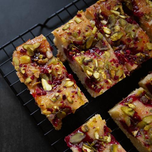 Cherry & Pistachio Frangipane 10x14ptn
