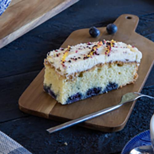 Lemon & Blueberry Traycake 8x18ptn
