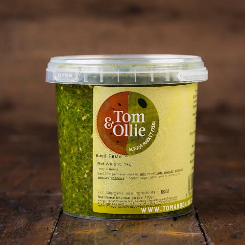 Tom & Ollie Basil Green Pesto 6x1kg
