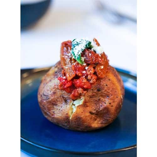 Baked Potato with Quorn Mince & Sun Kissed Tomatoes
