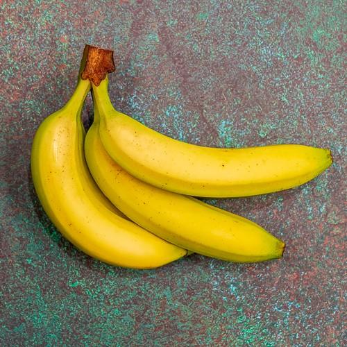 First 4 Fruit Bananas Pre Pack 1kg