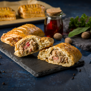 Proper Cornish Maple & Bacon Pork Roll 1x30