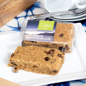 Cobbs Wrapped Vegan Fruit Flapjack 1x20