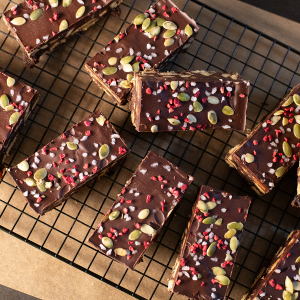 Cakesmiths Jewelled Chocolate Tiffin 10x1x14ptn