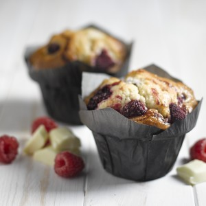Baker & Baker Raspberry White Chocolate Muffin 24x125g